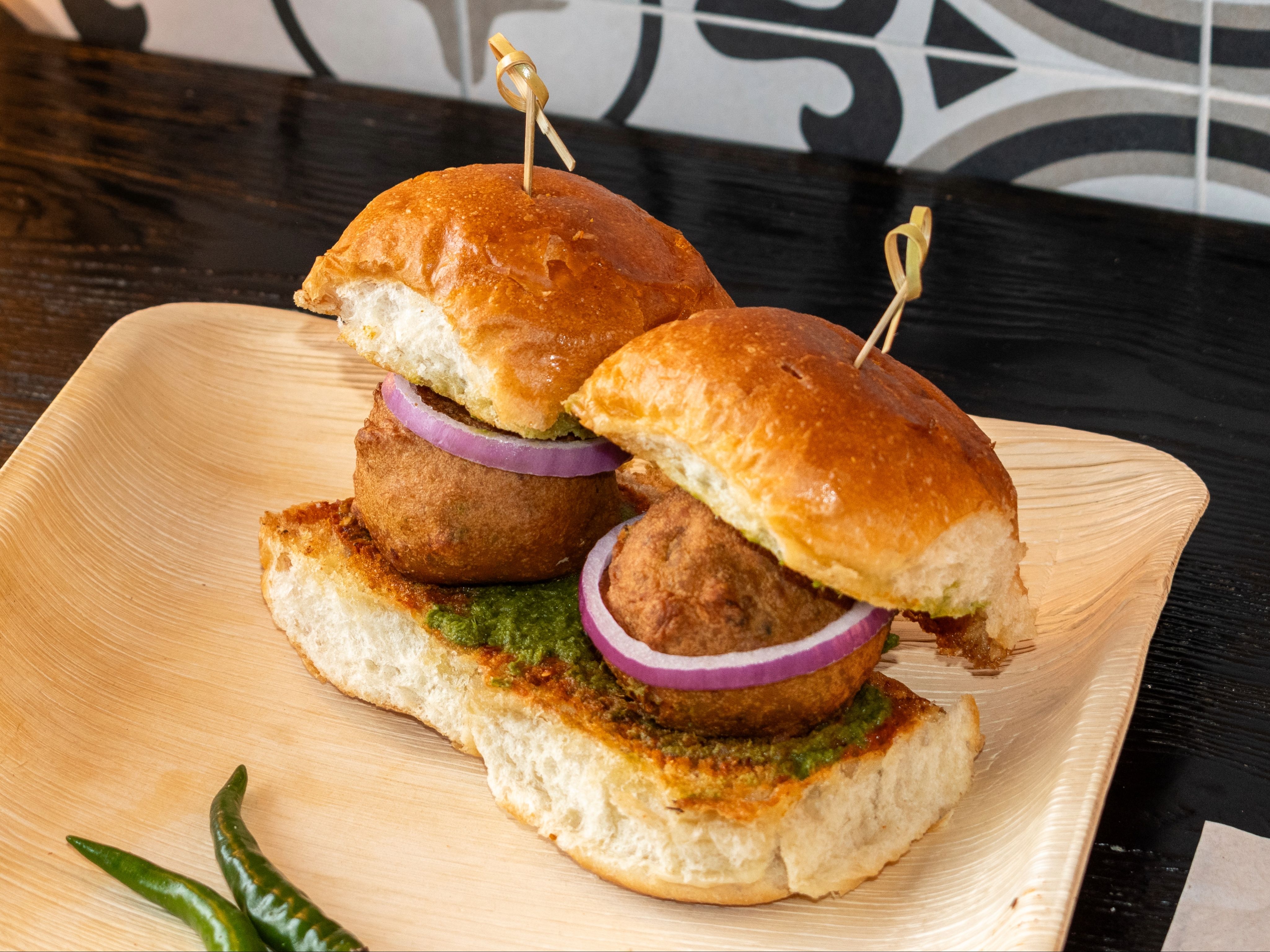 VADA PAAV
