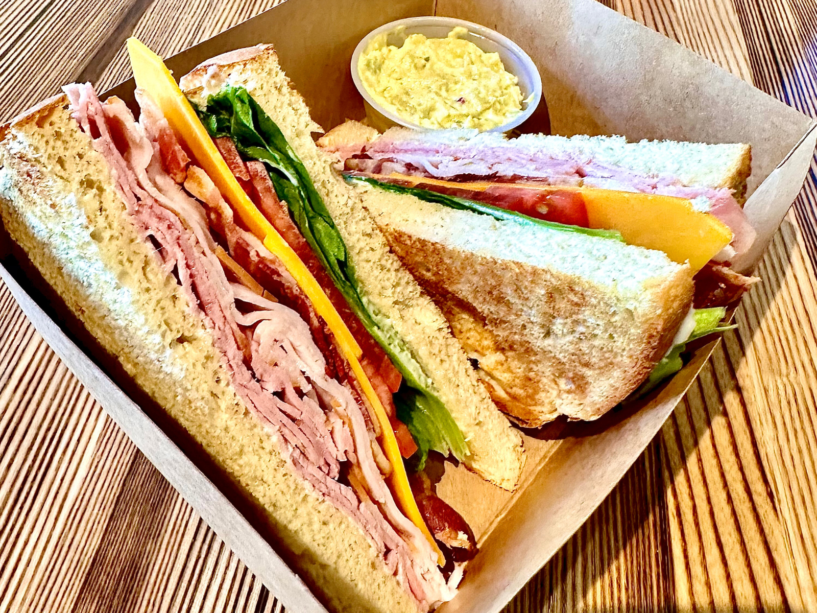 Sandwich Box Lakeside Club.