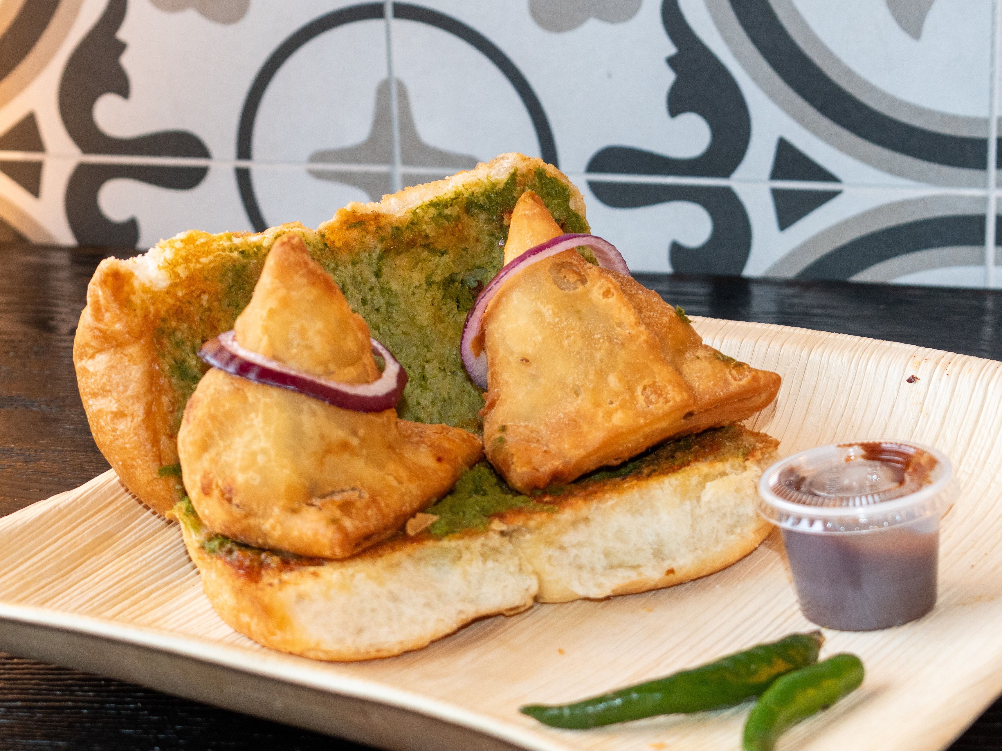 Samosa Paav.
