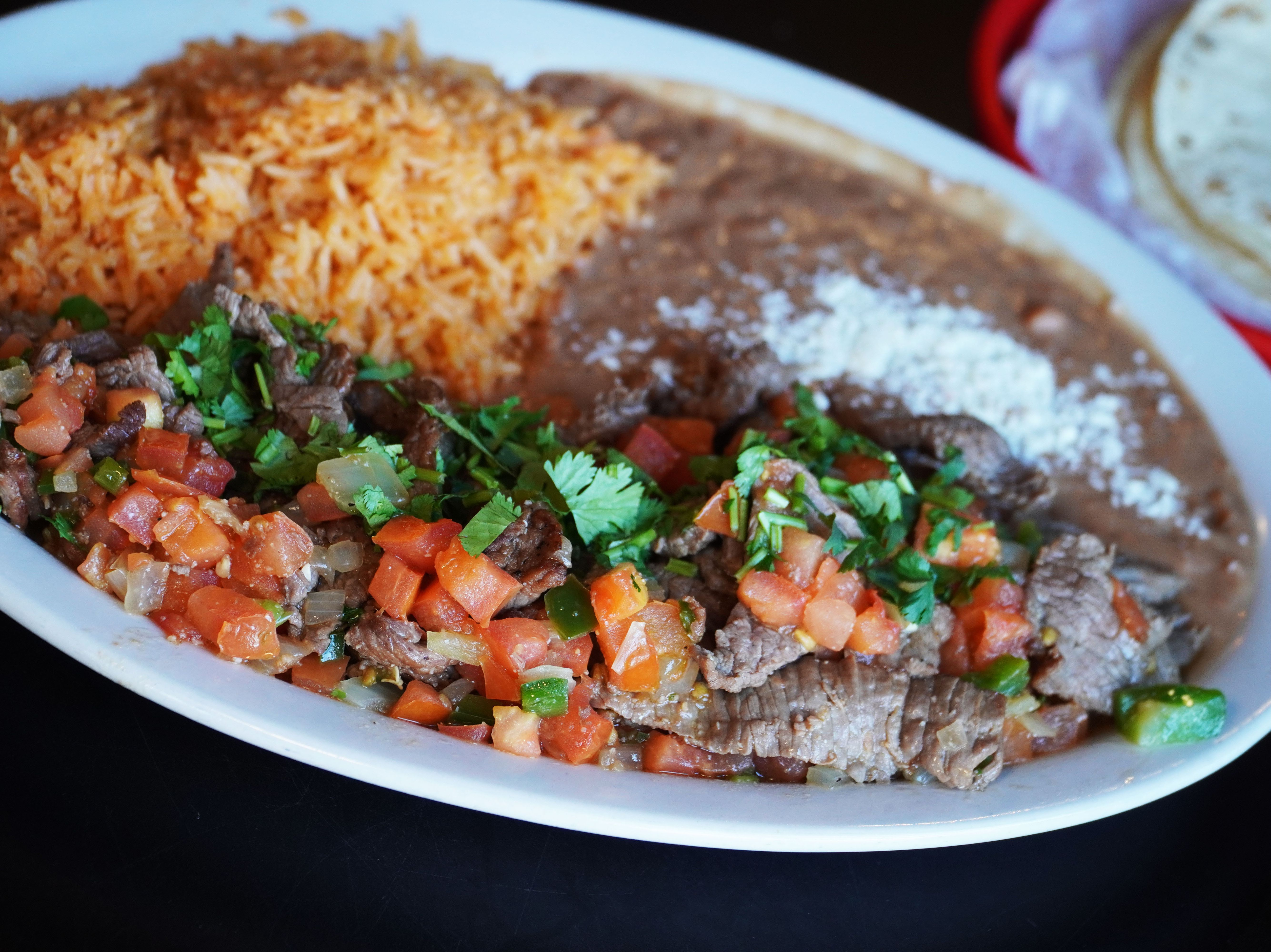 Bistec A La Mexicana.