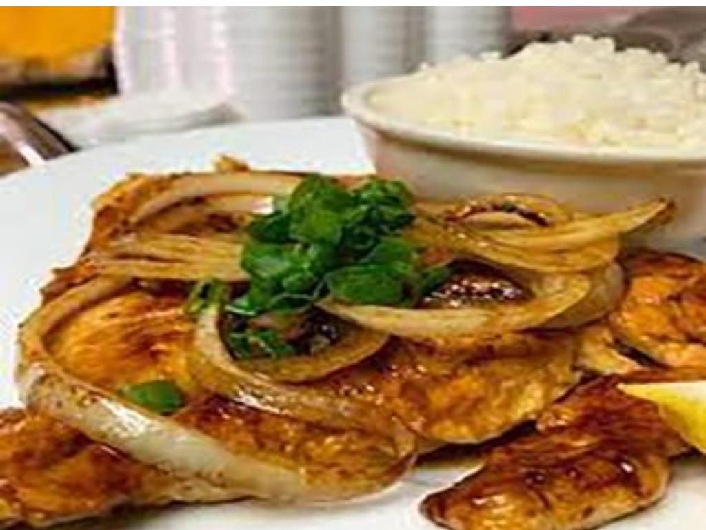 Pechuga Encebollada / Onion Chicken Breast.