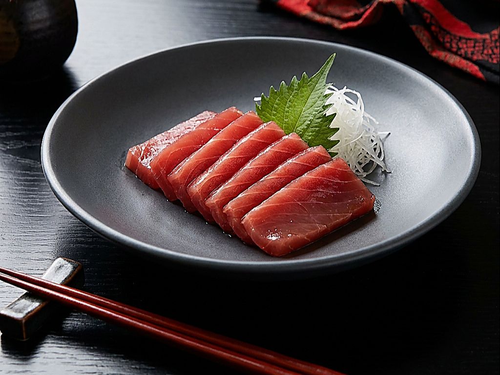 Tuna Sashimi (Maguro).