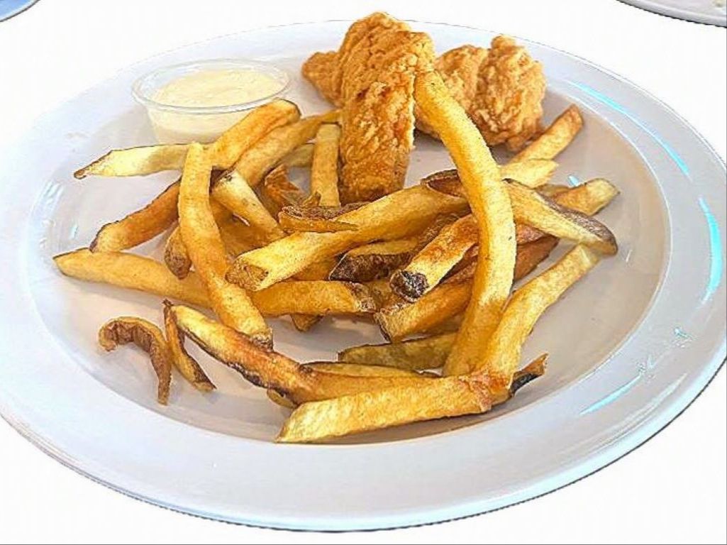 Kids Chicken Tenders w/ Fries.