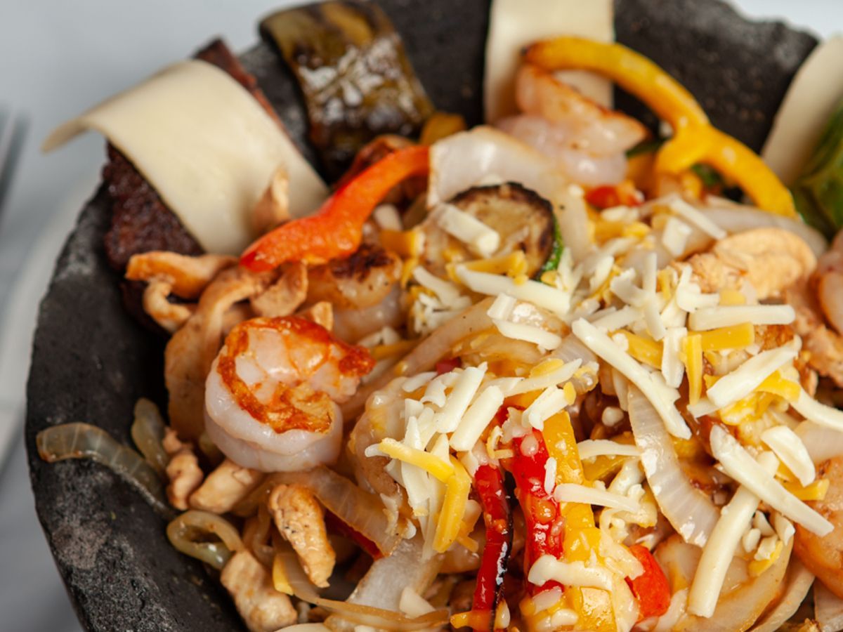 El Molcajete.