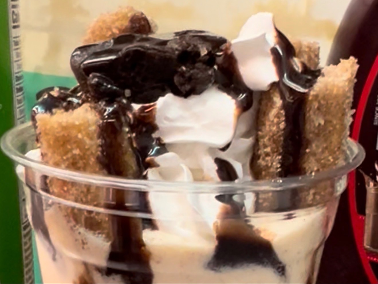 BROWNY WITH ICE CREAM.