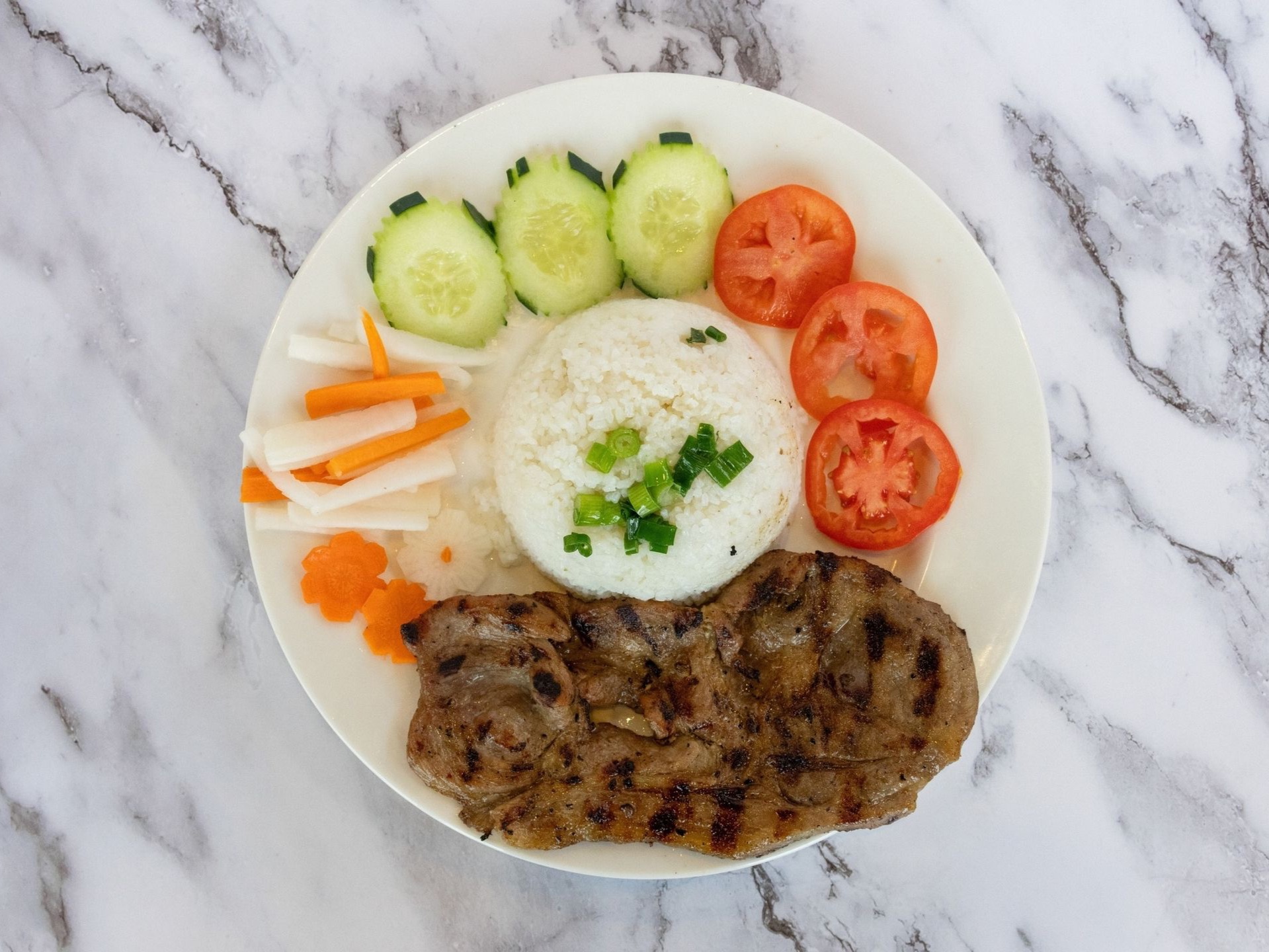 Rice Plate Pork Chop - Com Suon Nuong.