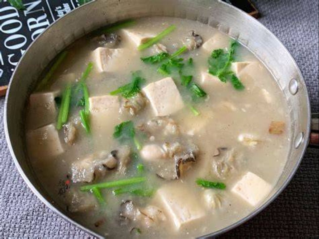 Oyster Tofu Soup / Canh Đậu Hũ Sò / 蚝油豆腐汤.