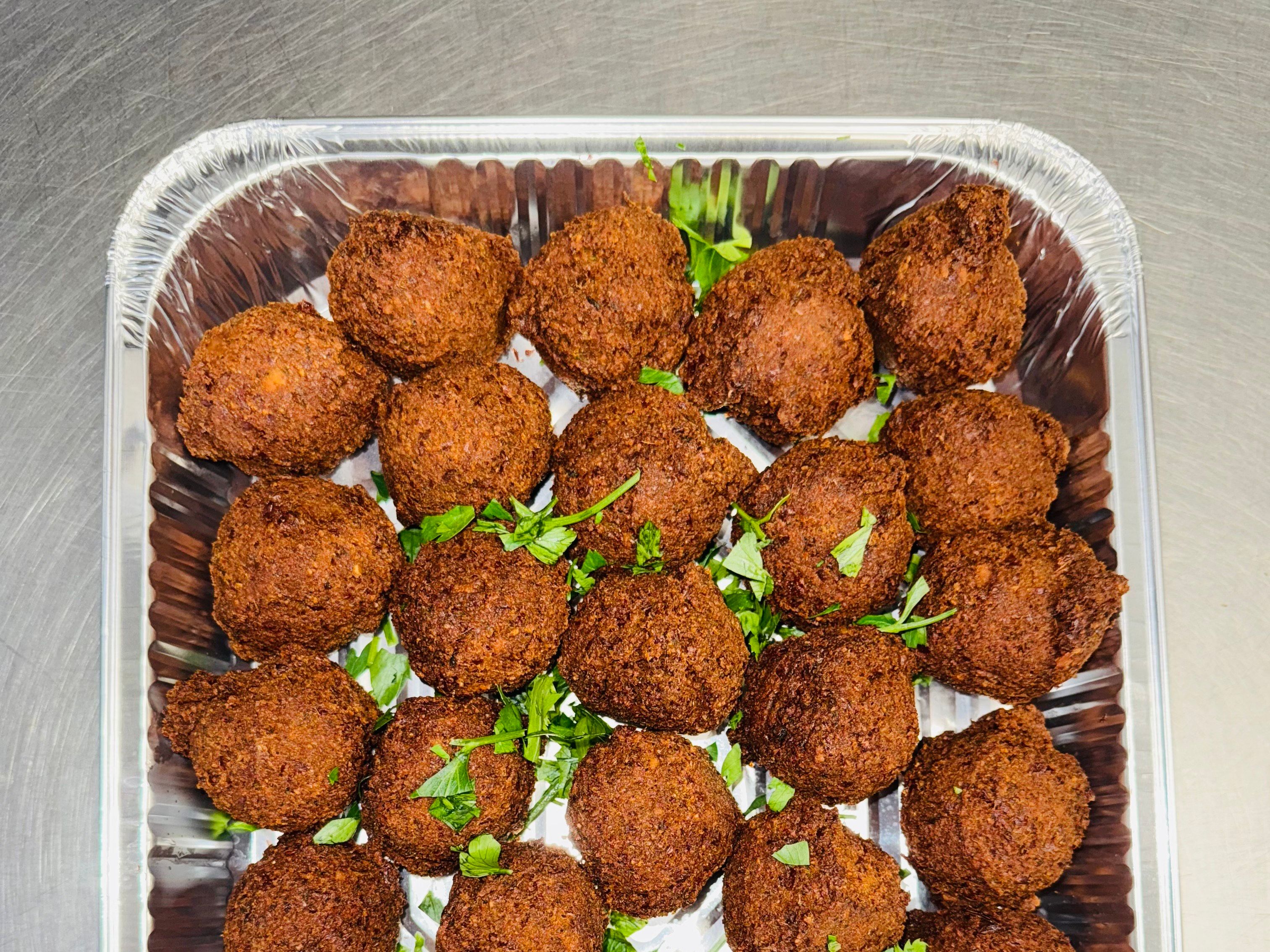 FALAFEL HALF TRAY.