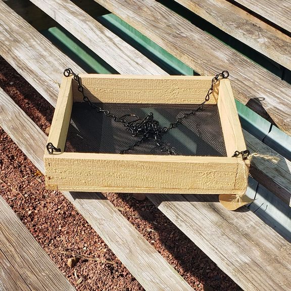 Screen Bird Feeder