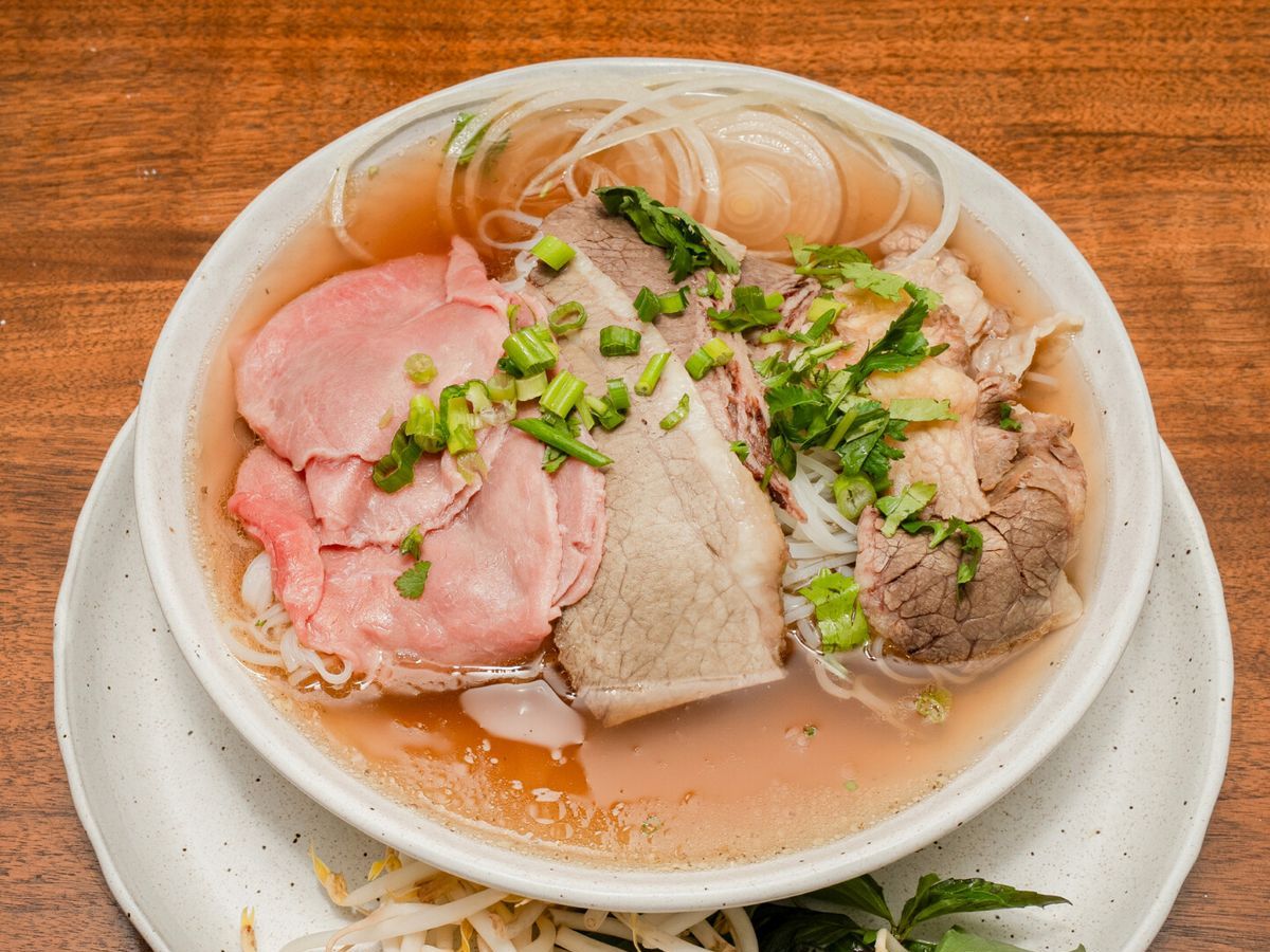 Pho Tai Nam Ve.