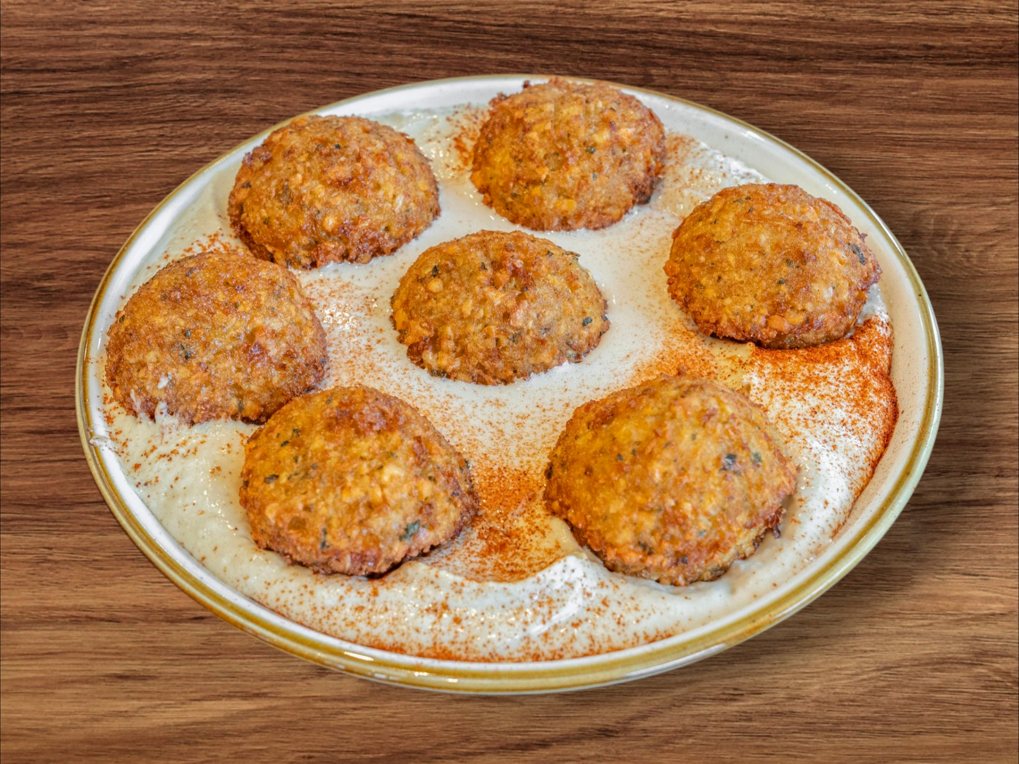 Humus Falafel.