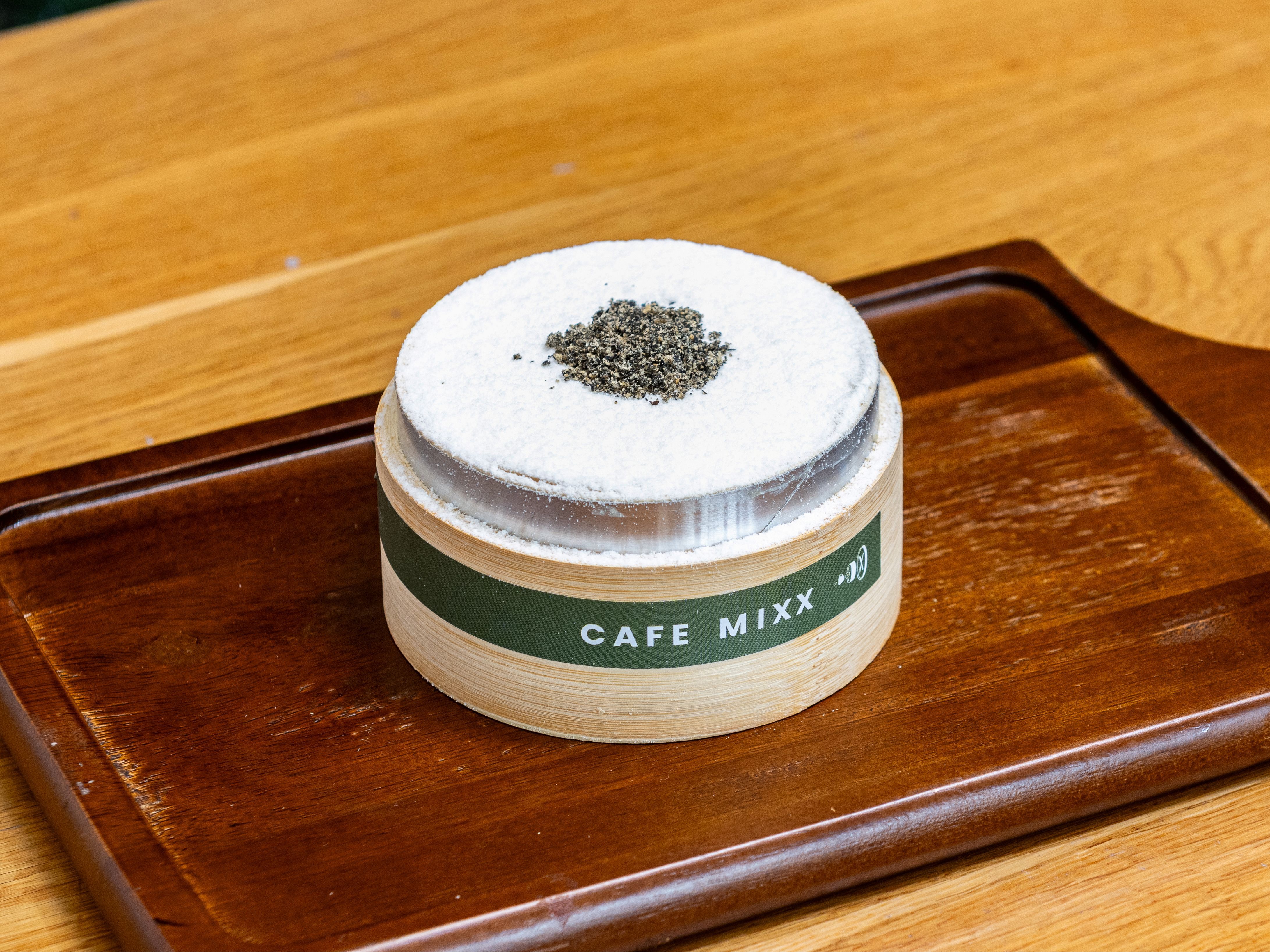 BLACK SESAME TIRAMISU.