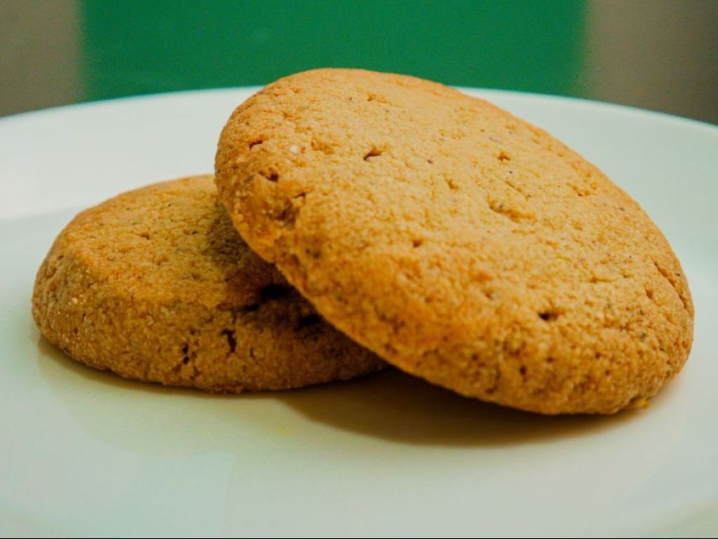 Cafe Osmania Biscuits (4pcs).