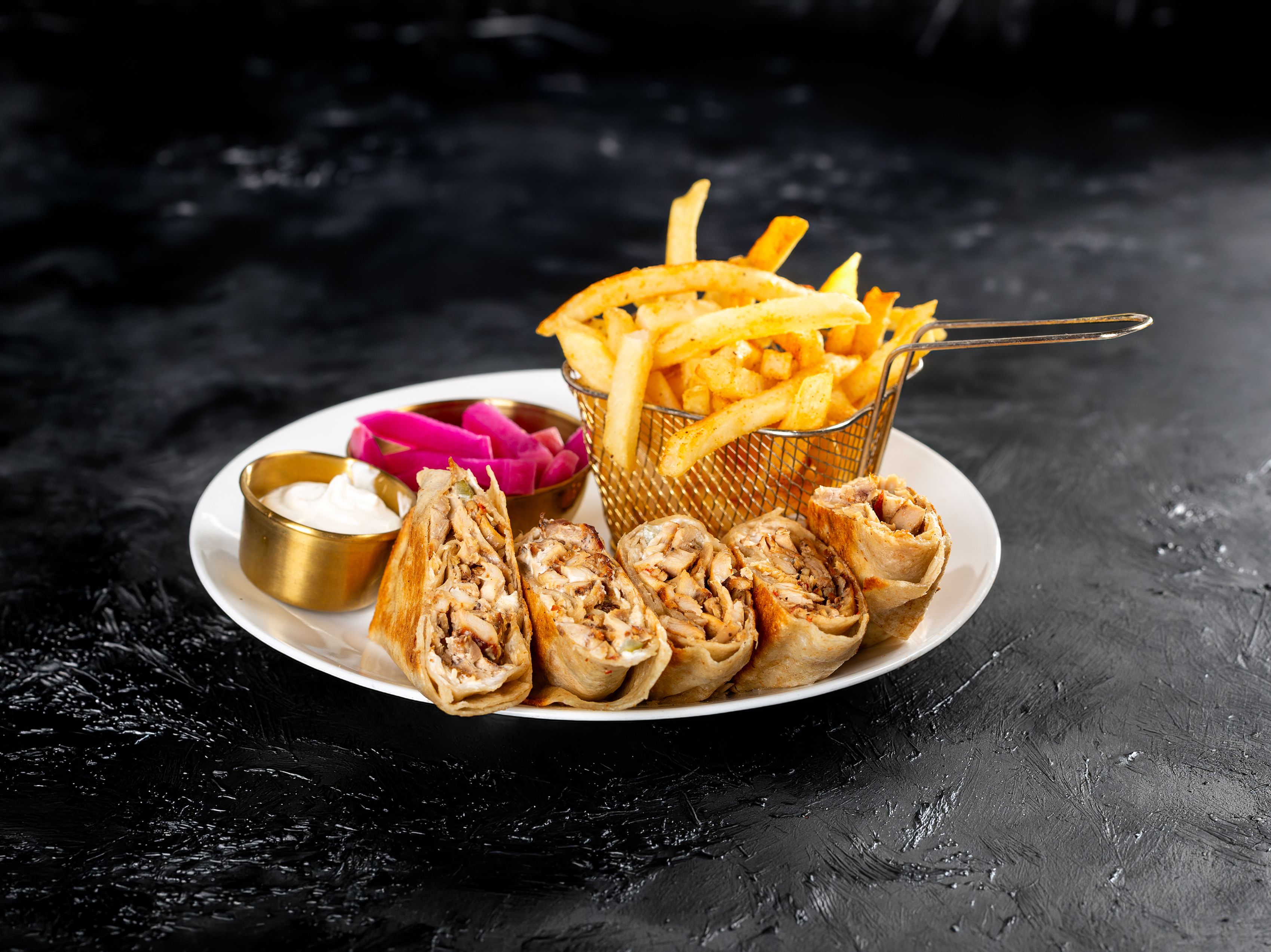 Chicken Shawarma Sandwich / ساندويش شاورما دجاج