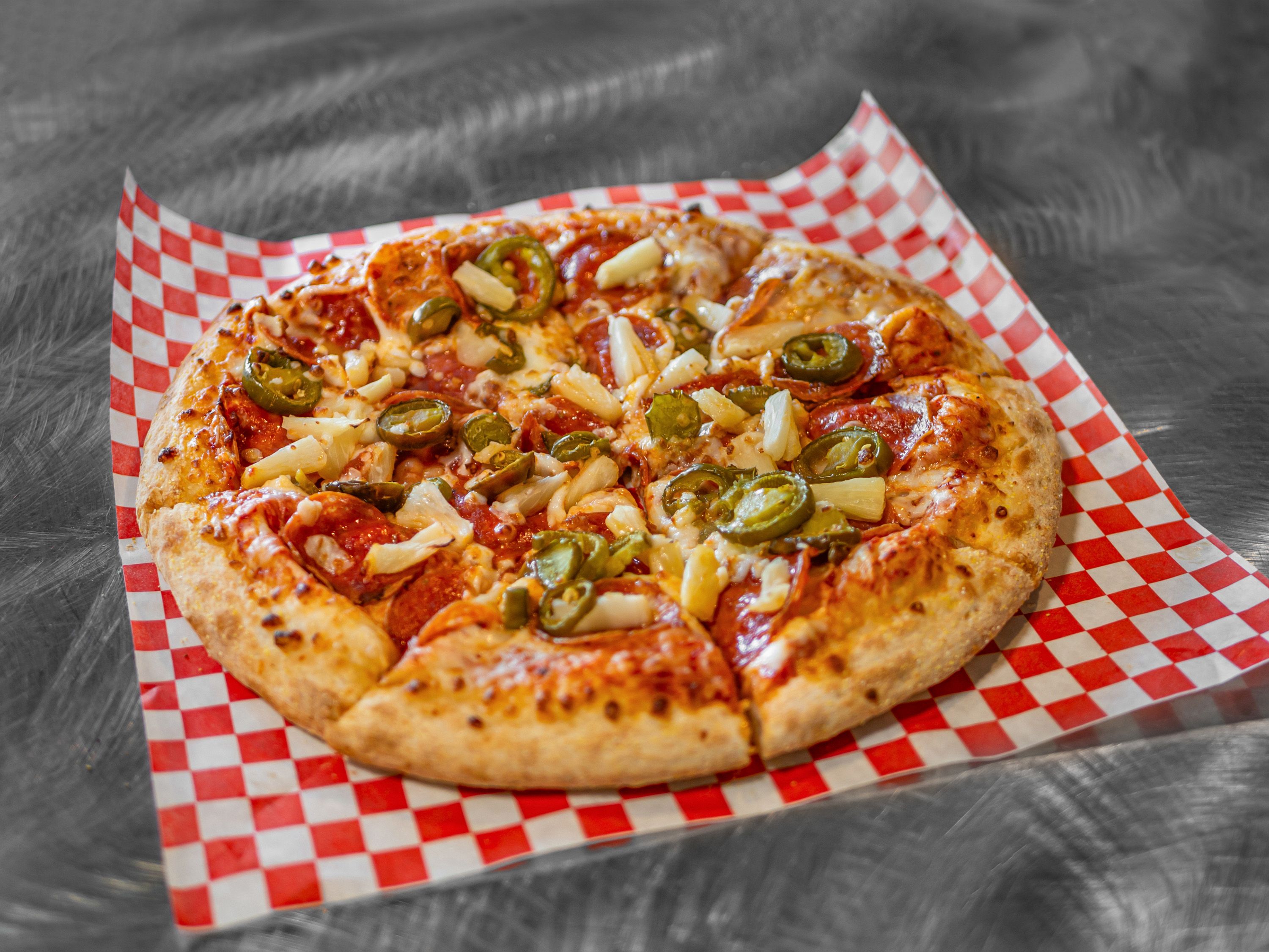 12" Sweet & Spicy Pizza.