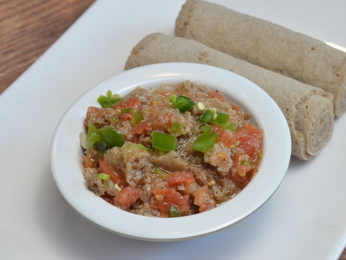 Plain Tomato Fitfit.