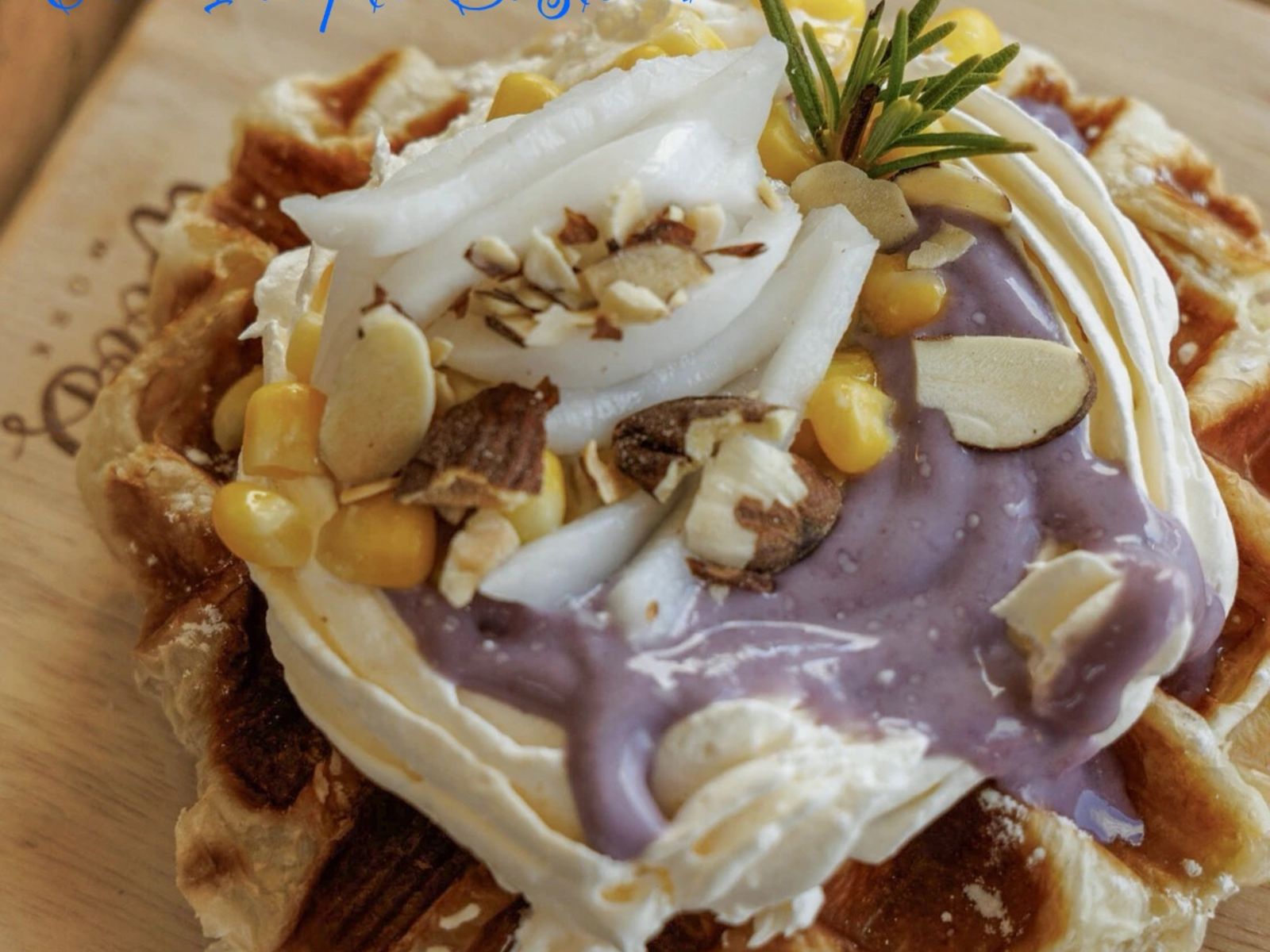 Croffle Ube (Purple Custard).
