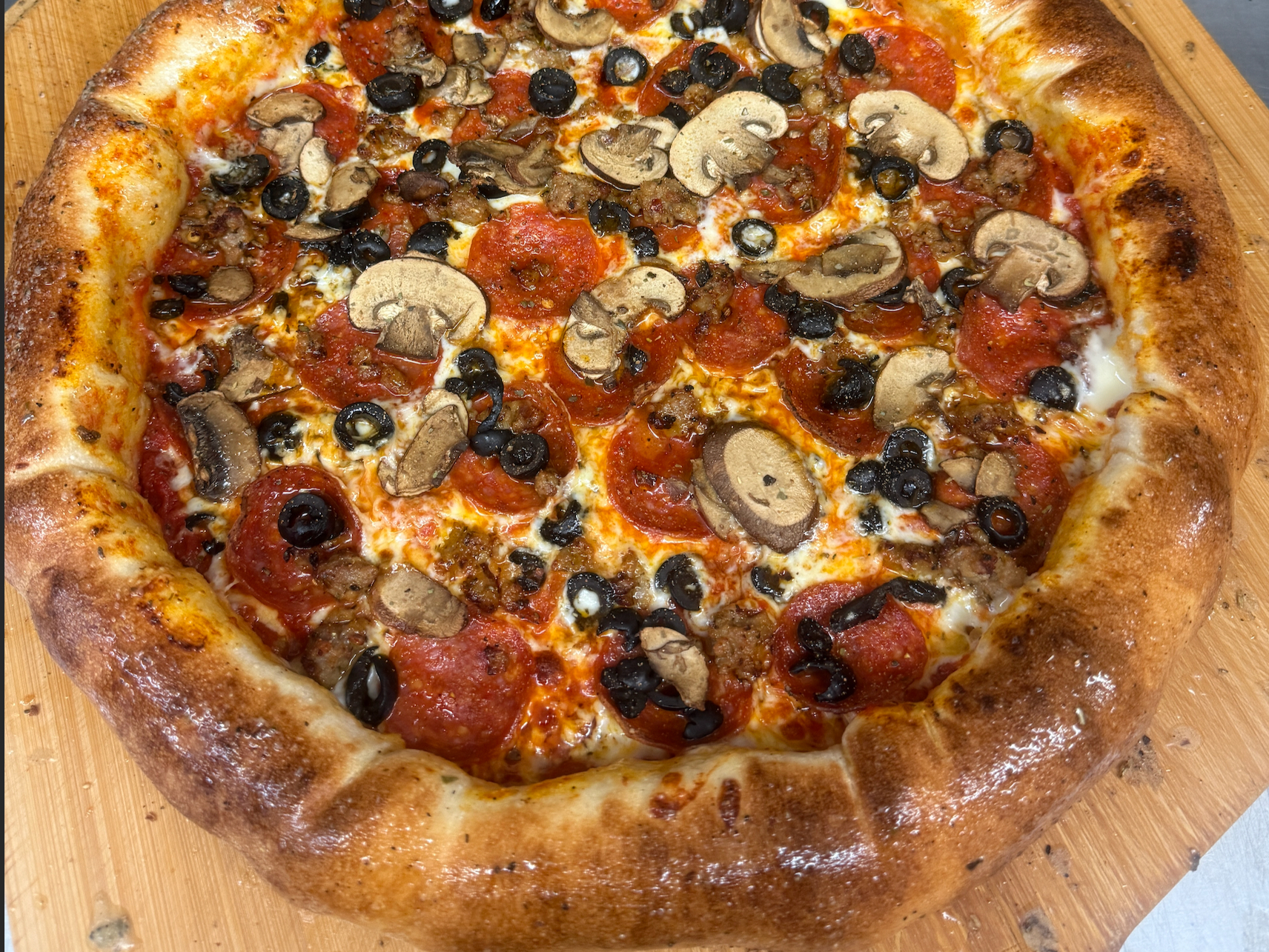 15" BYO Stuffed Crust.