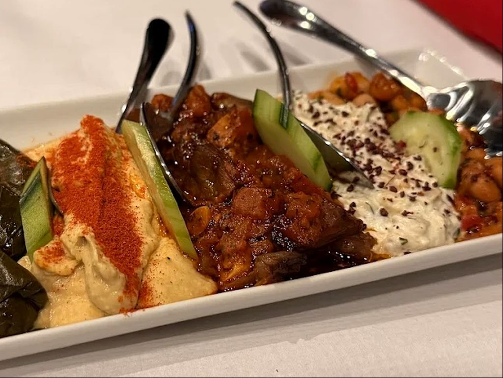 Small Mixed Appetizer.