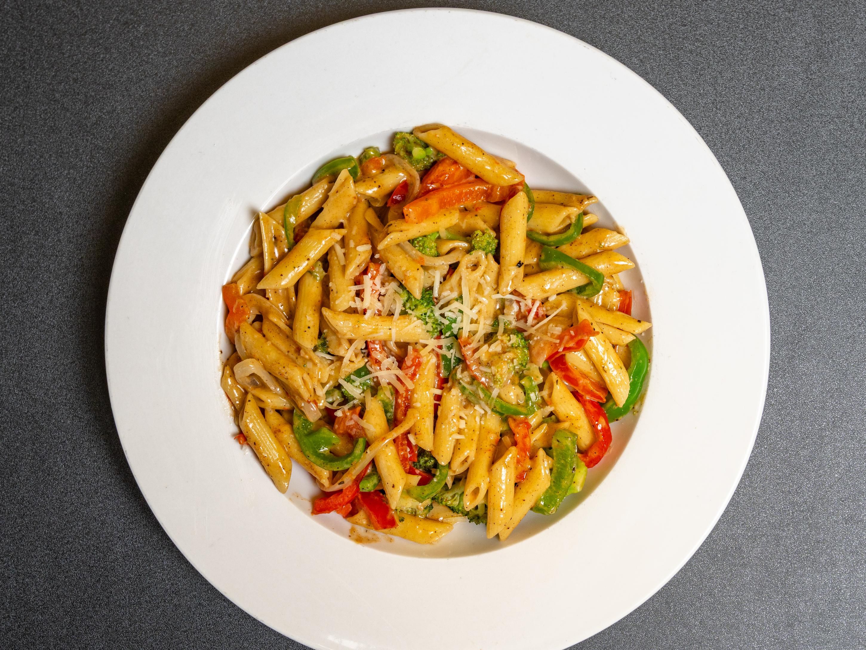 Whole Pan Jerk Vegetable Pasta.