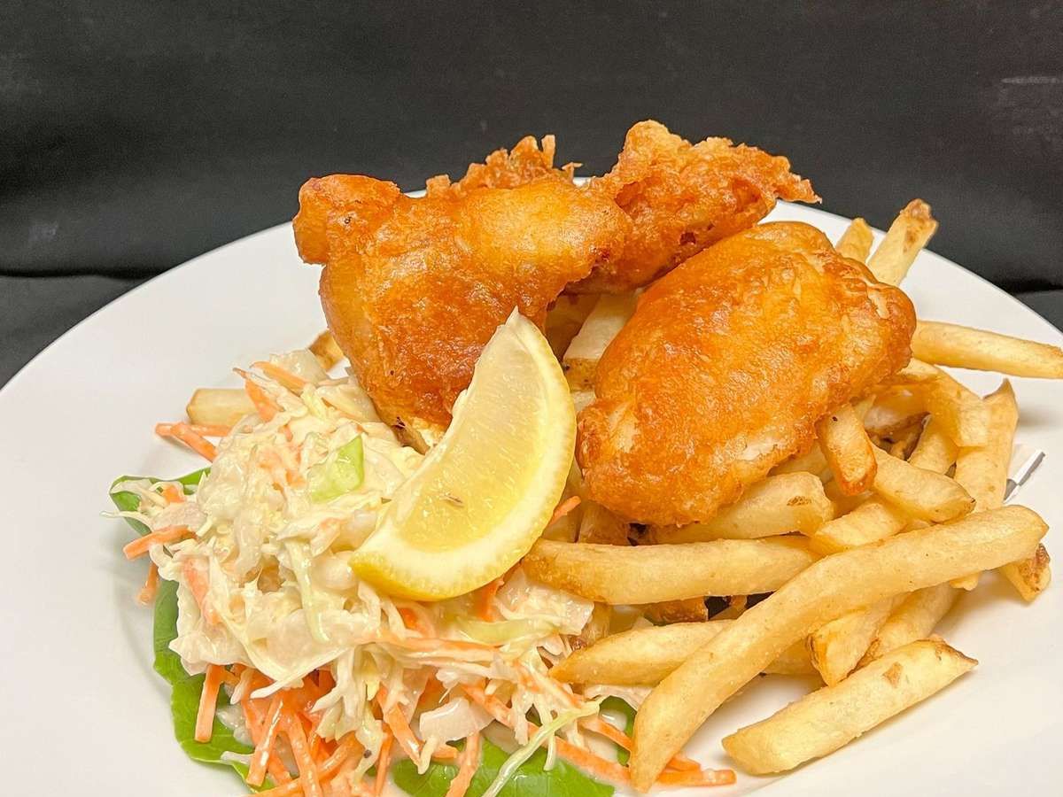 Fish N Chips (3 pcs).