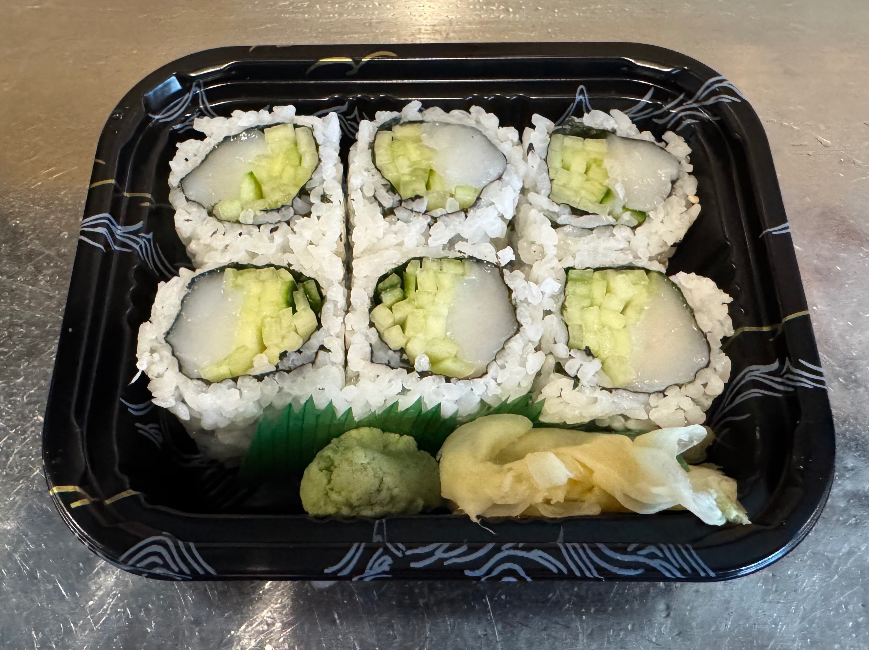 Scallop Cucumber Roll*.