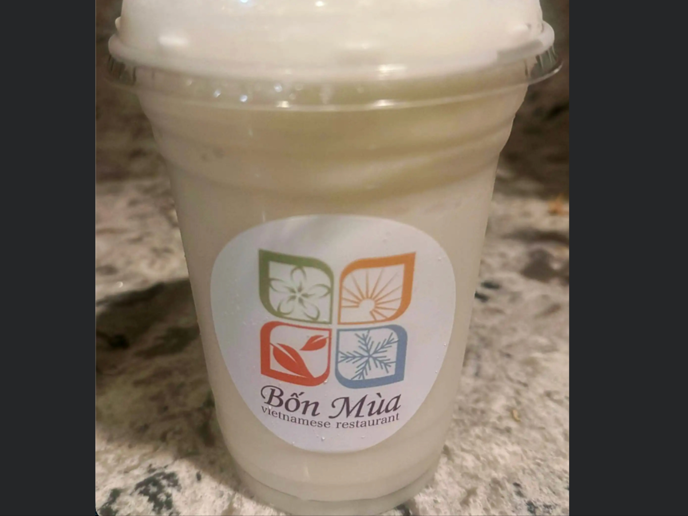 Sinh tố Đua - Coconut Smoothie.