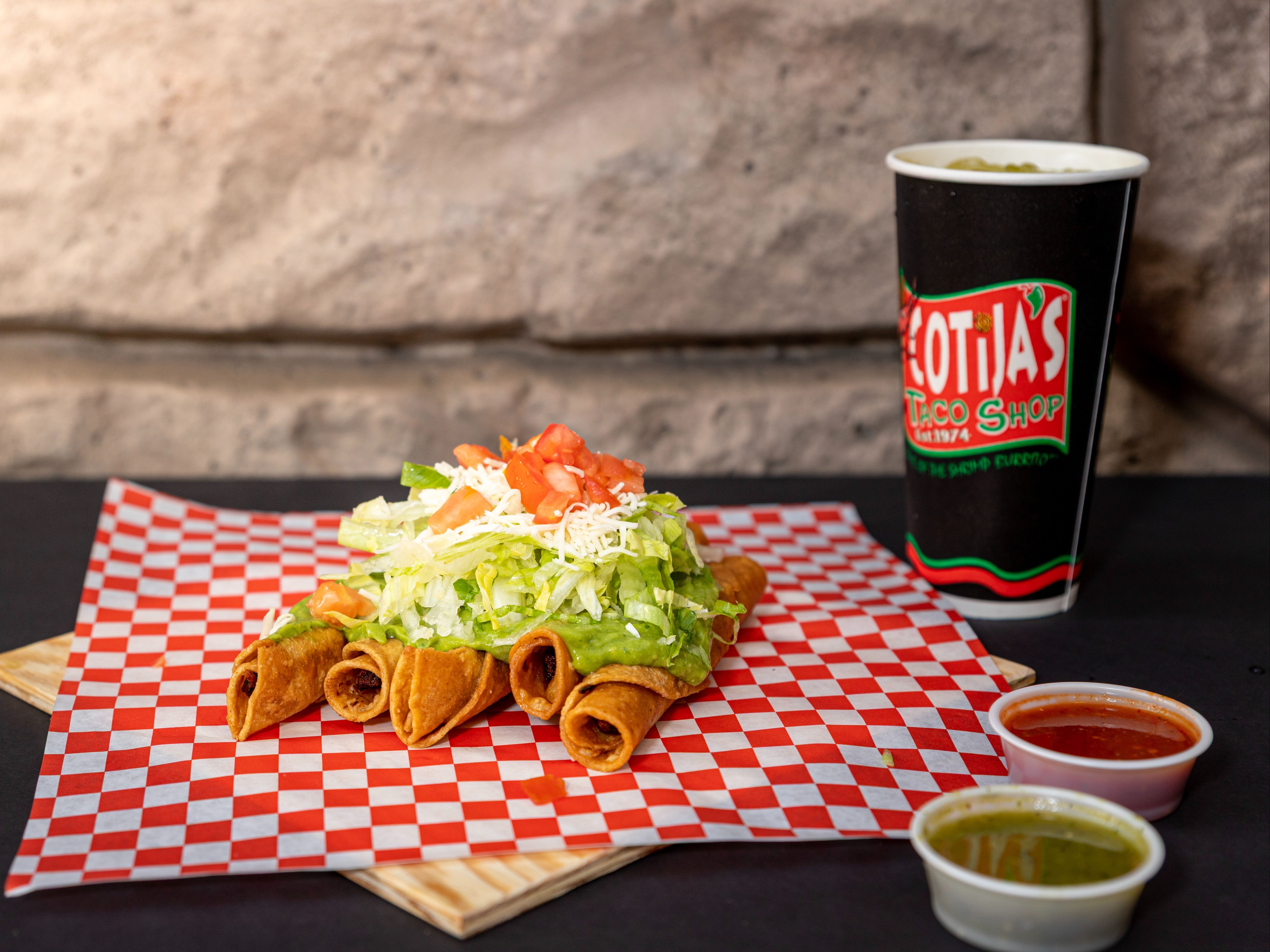 5 Chicken Rolls.