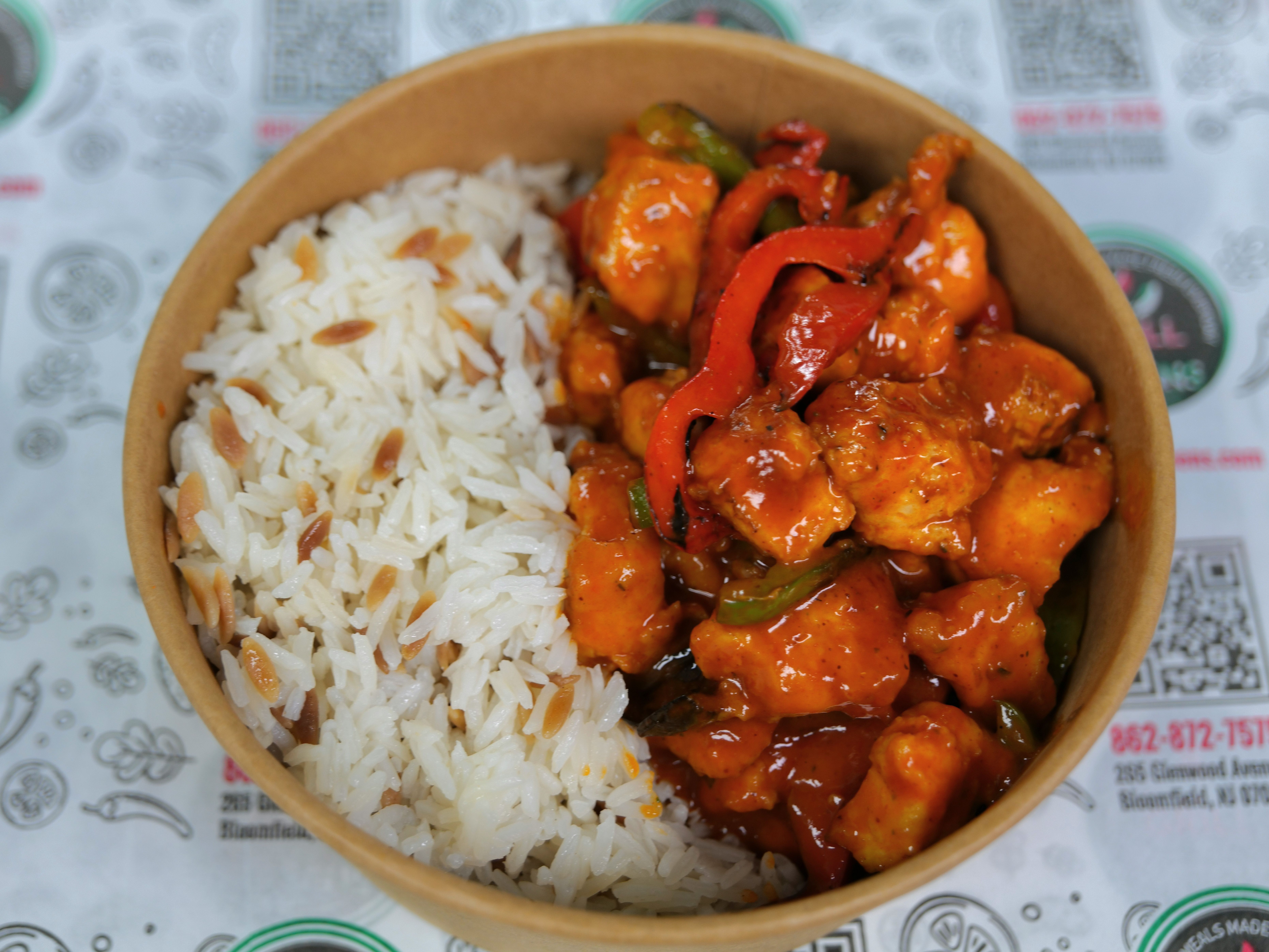 Dragon Chicken With Rice (5-7 Ppl).