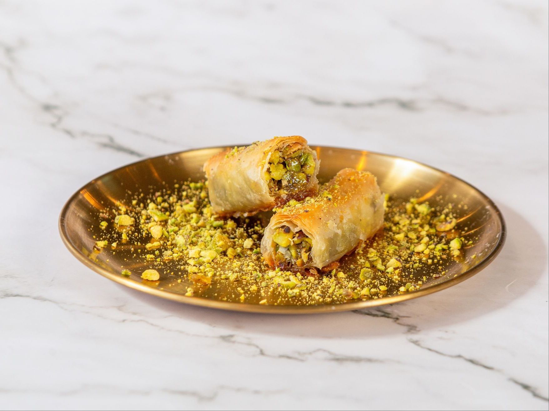 Baklava (2 PCS) / بقلاوة (قطعتان).