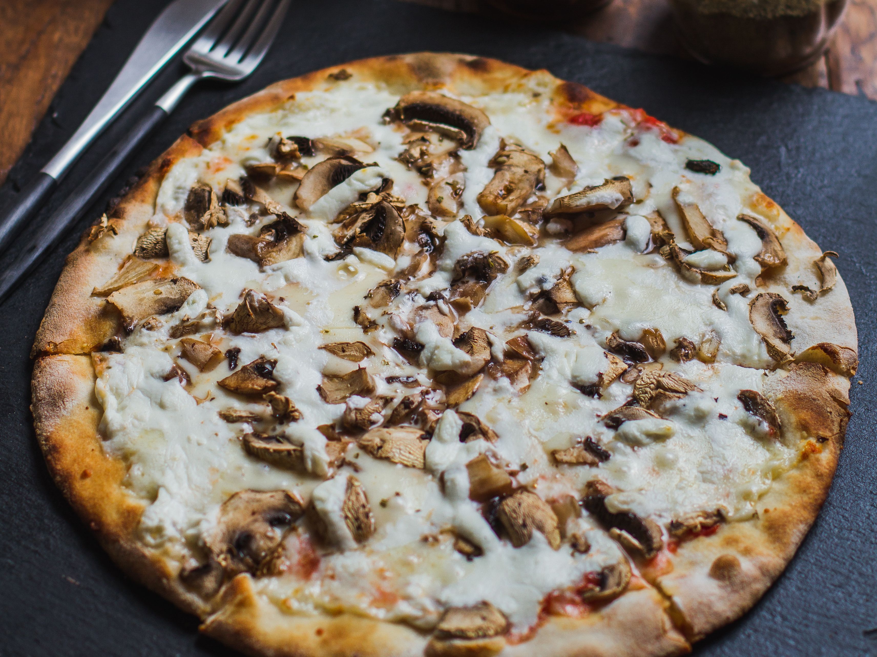12" Sette Nani Pizza.