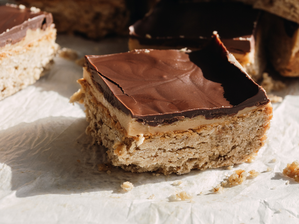 PEANUT BUTTER CRISPY BITES.