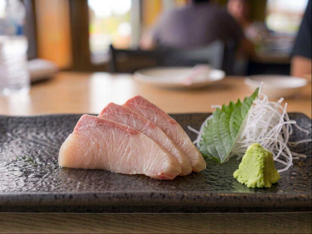 Hamachi Belly Sashimi 3pc.