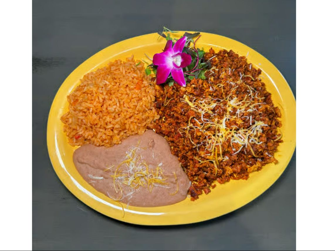 Chorizo con Huevo Plate
