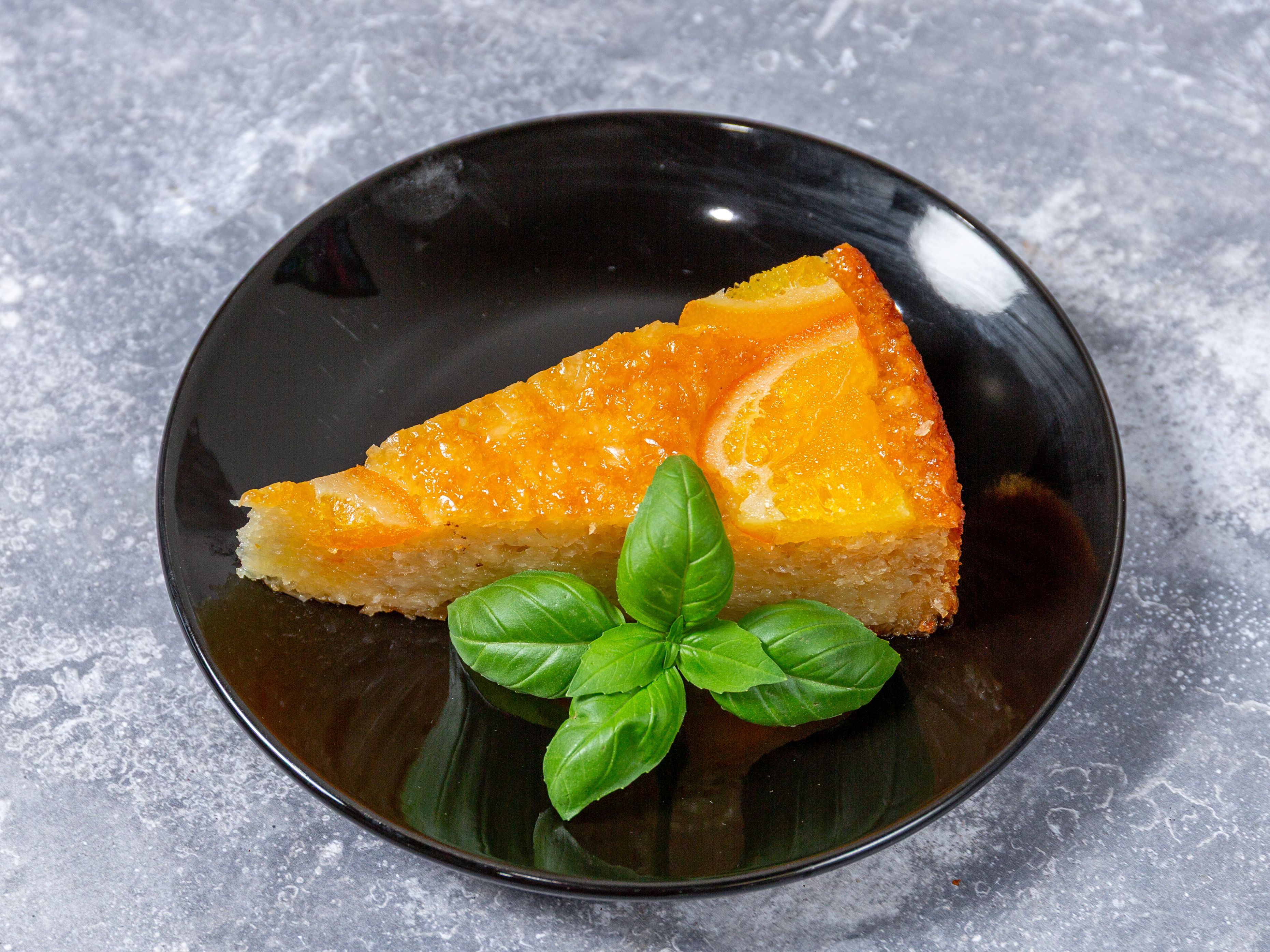 Premium Orange Cake.