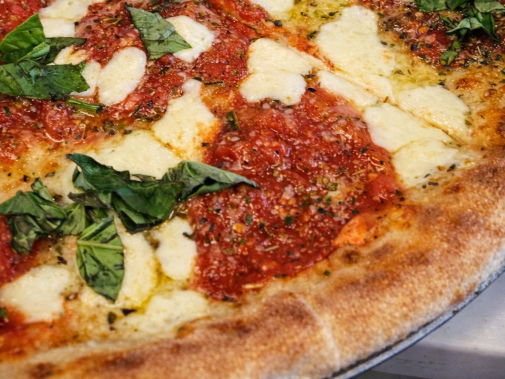 Margherita Pie (Personal).