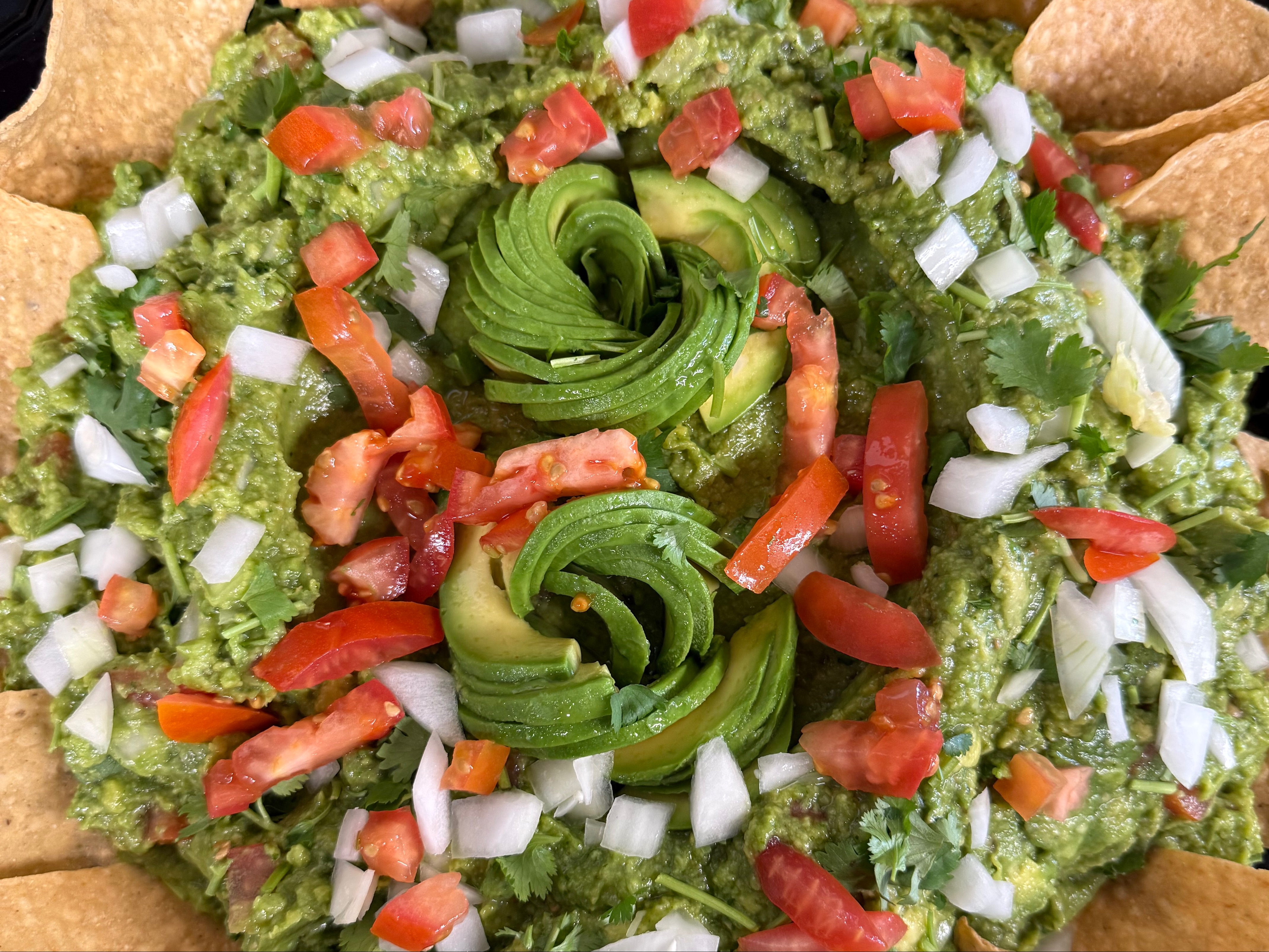 GUACAMOLE DIP.