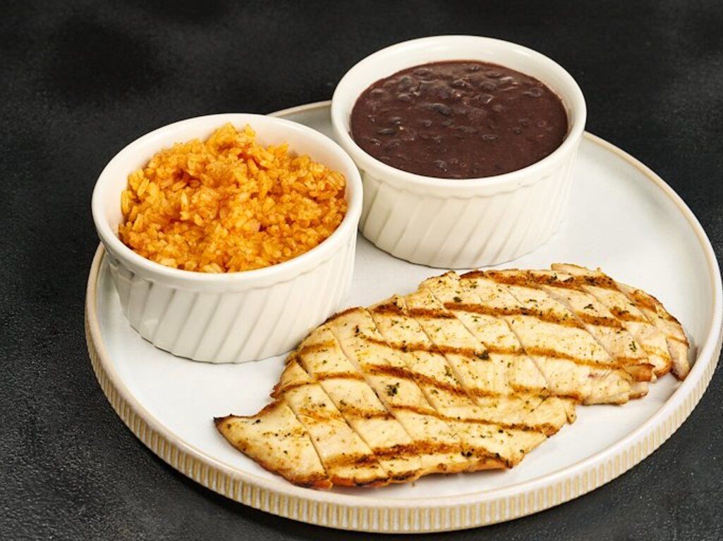 Kids Grilled Chicken Slices.