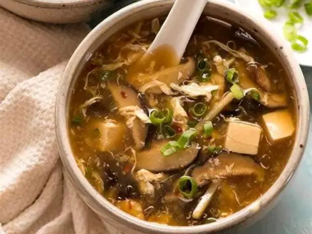 Hot & Sour Soup Large / Canh Chua Cay Lớn / 大份酸辣汤.