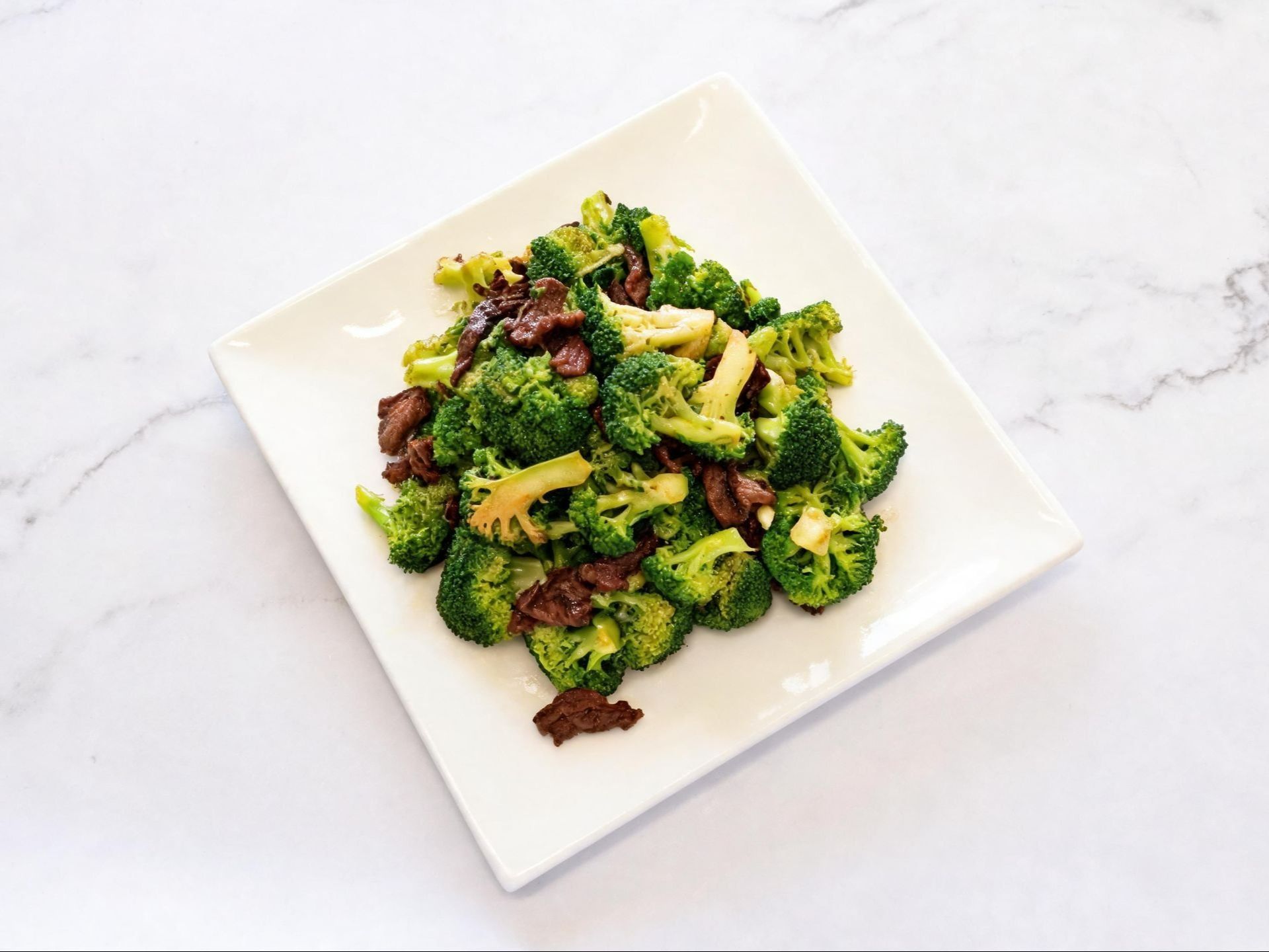 L - Beef & Broccoli.