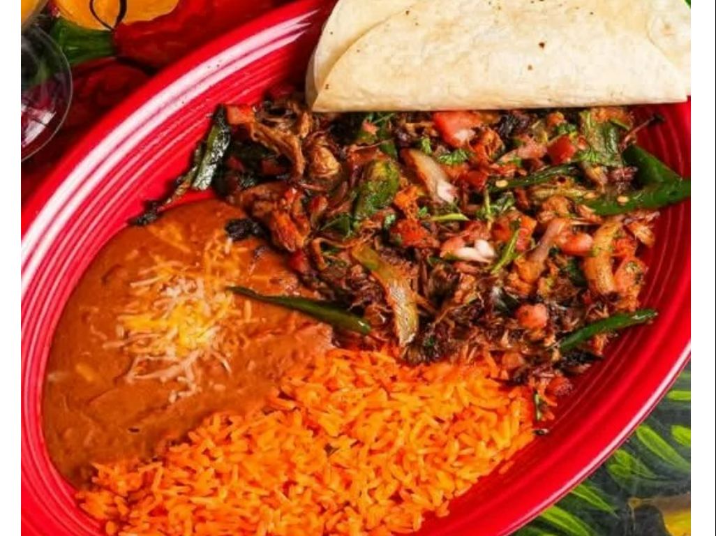 Carnitas A La Mexicana.