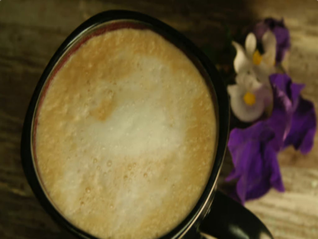 Q2 Café Au Lait - Hot (Café Misto) (coffee + steamed milk).