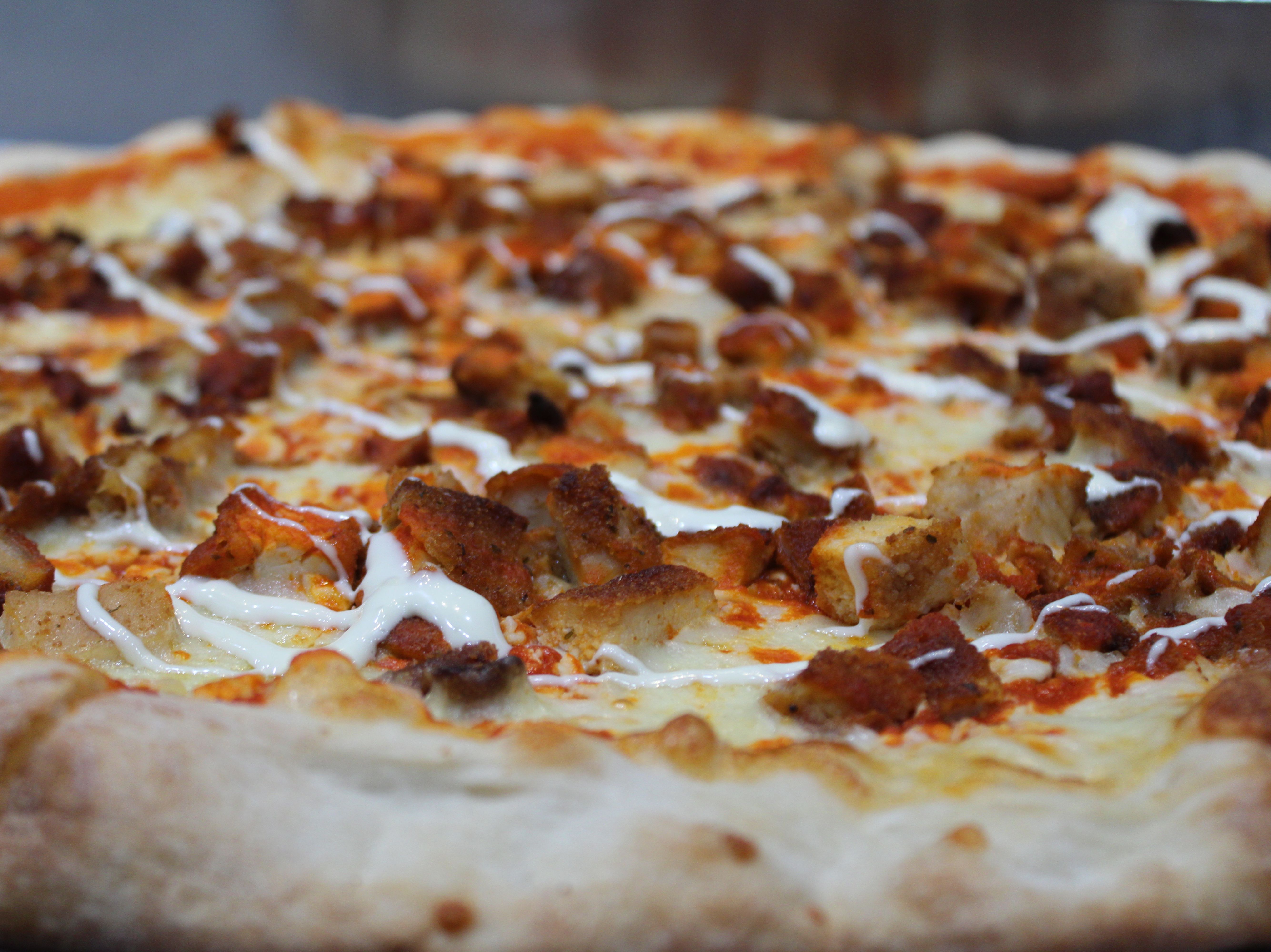 Buffalo Chicken Pizza - LG.
