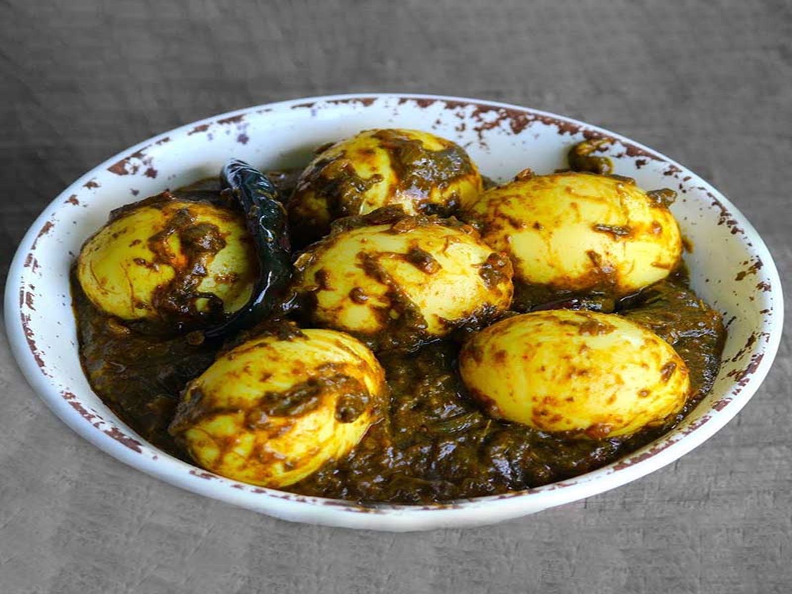 Egg Chettinad.