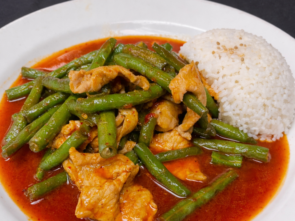 Pad Prix-Khing Sauce (L).
