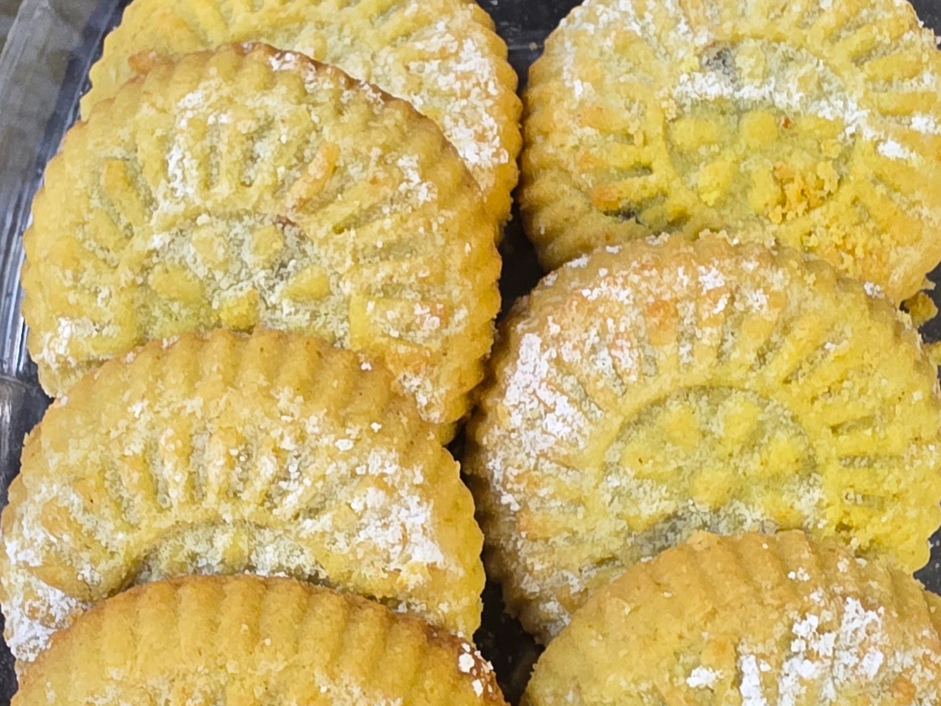 Dates Filled Cookies (Mamool).