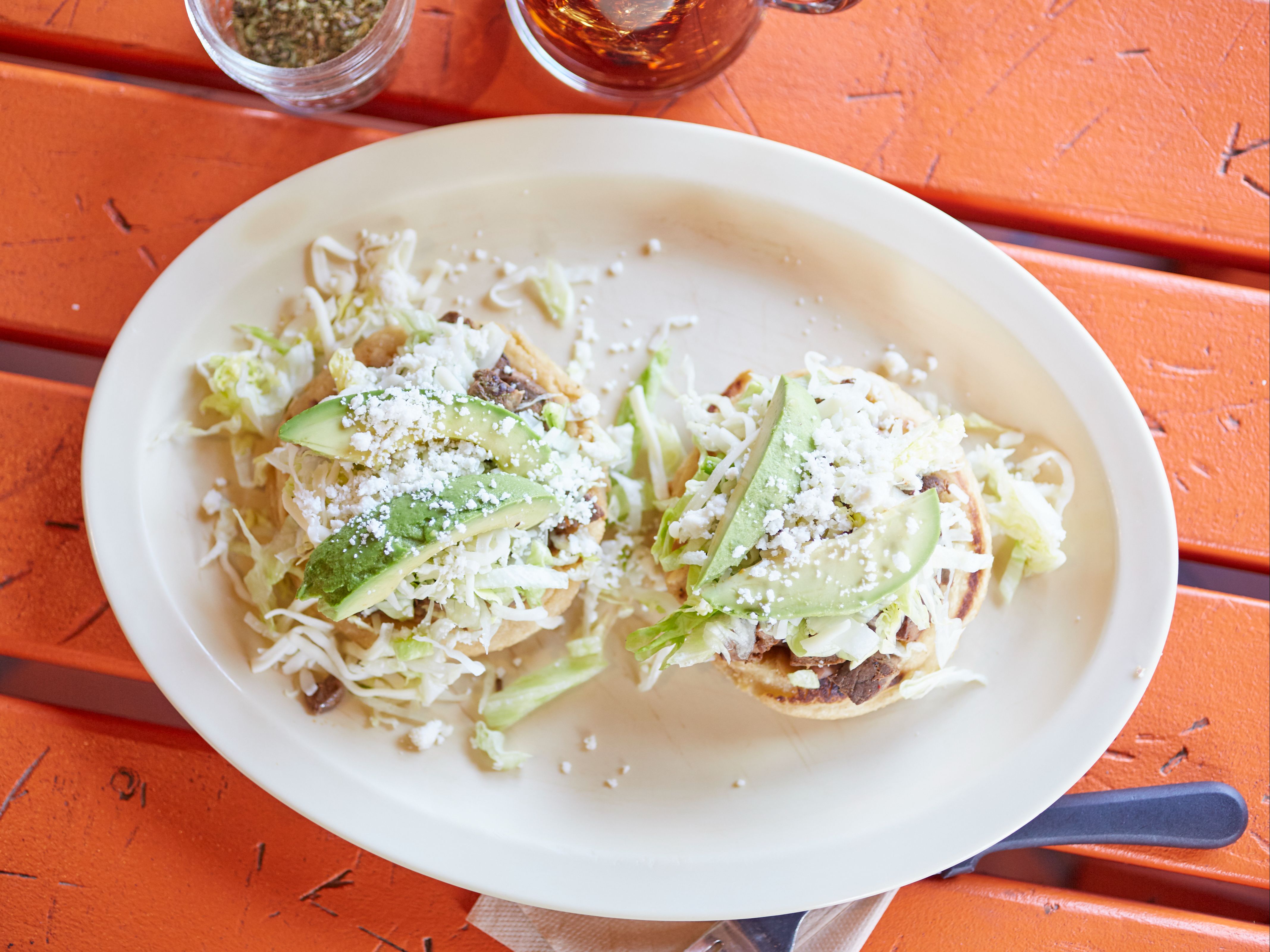 Dos Sopes Plate.
