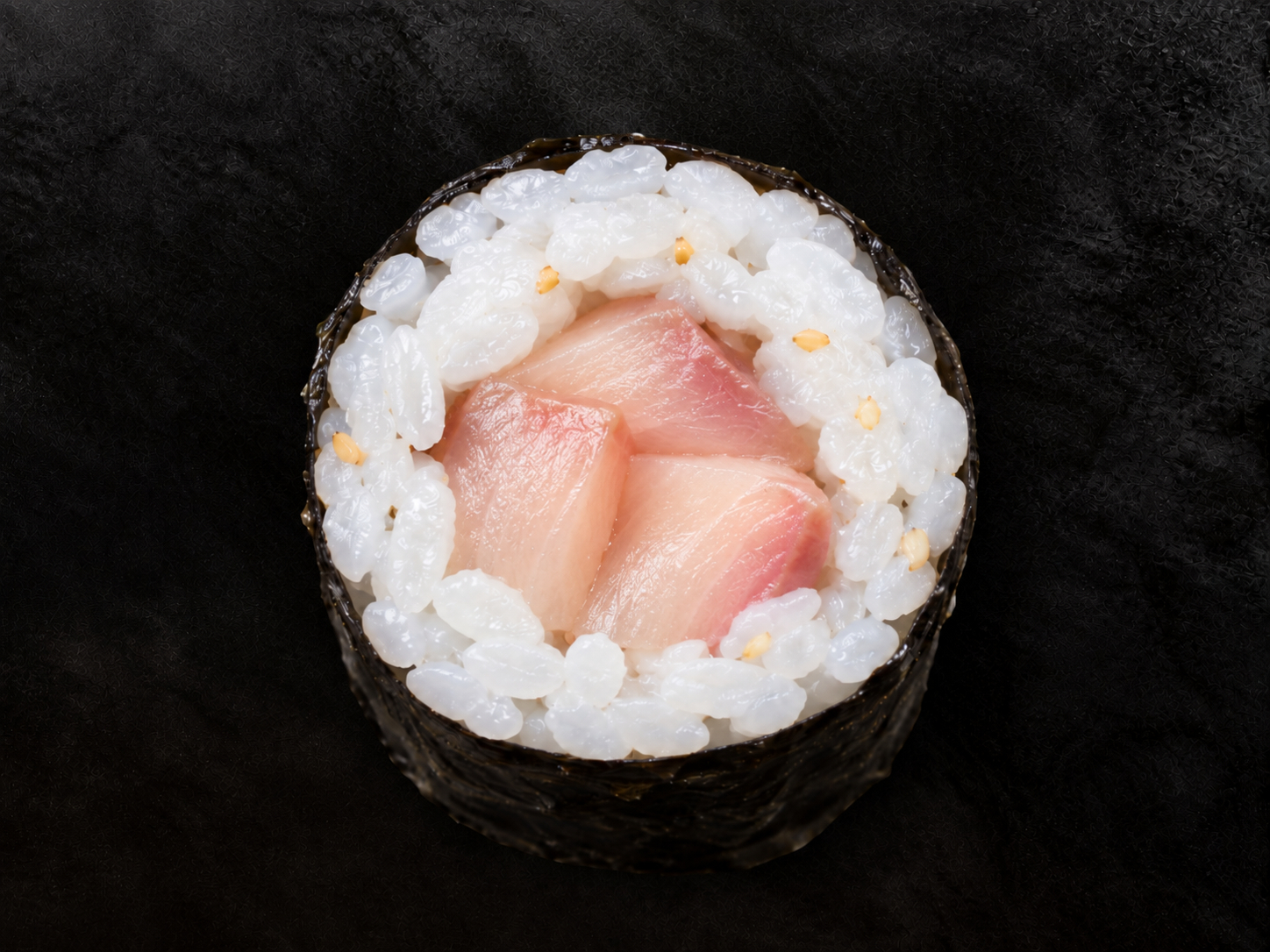 Negi Hamachi Roll*.