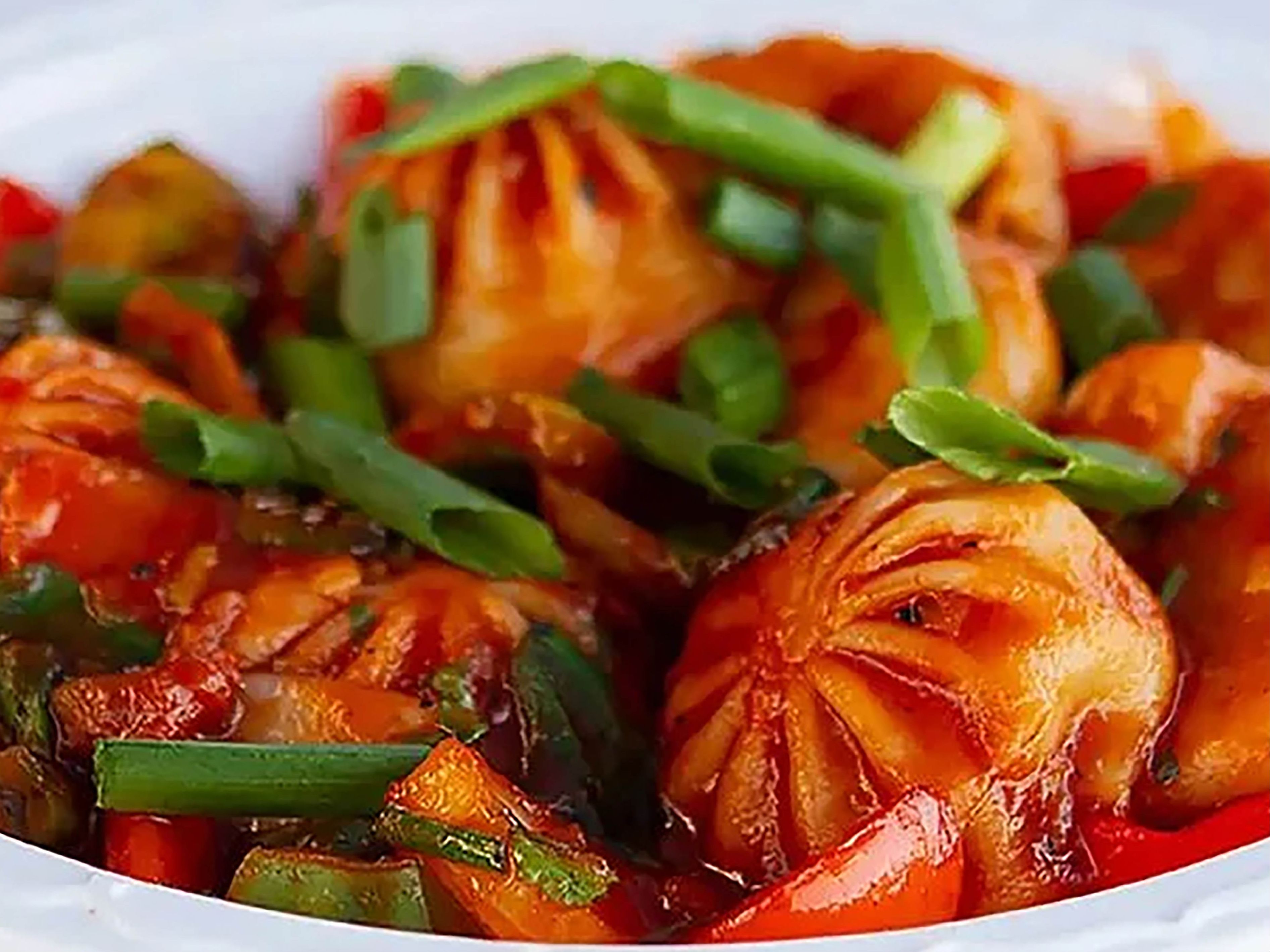 CHILLI PANEER MOMO