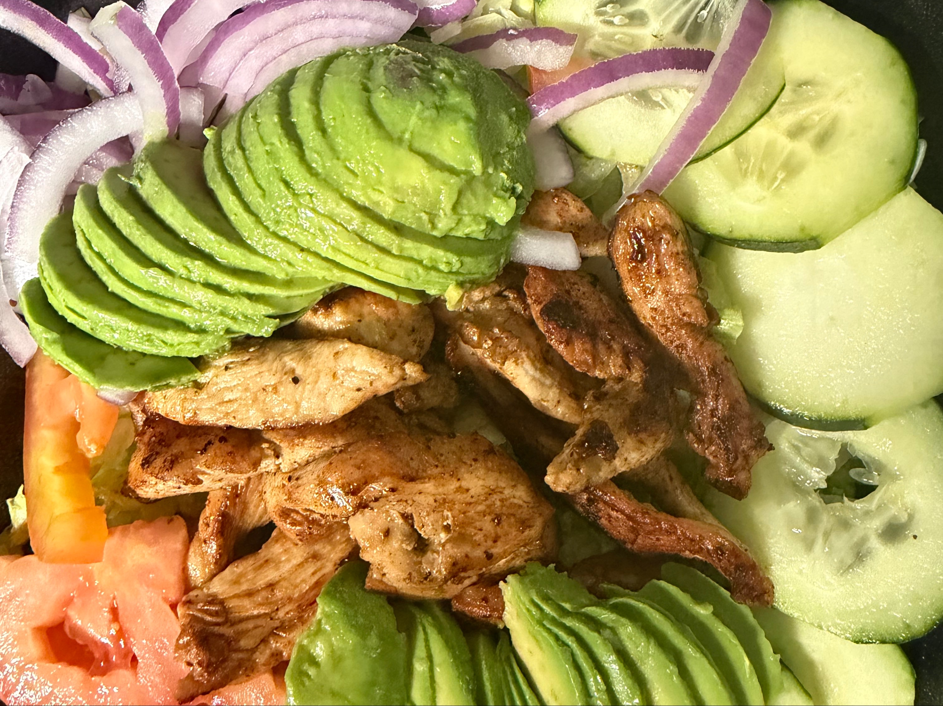 Avocado salad steak/chicken